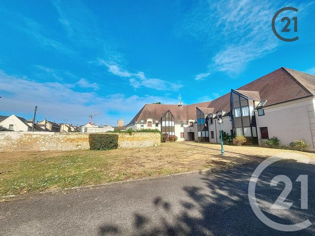 Appartement F4 à louer - 4 pièces - 86.25 m2 - MONTEREAU FAULT YONNE - 77 - ILE-DE-FRANCE - Century 21 Martinot Immobilier