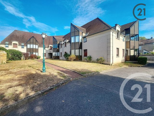 Appartement F4 à louer - 4 pièces - 86.25 m2 - MONTEREAU FAULT YONNE - 77 - ILE-DE-FRANCE - Century 21 Martinot Immobilier