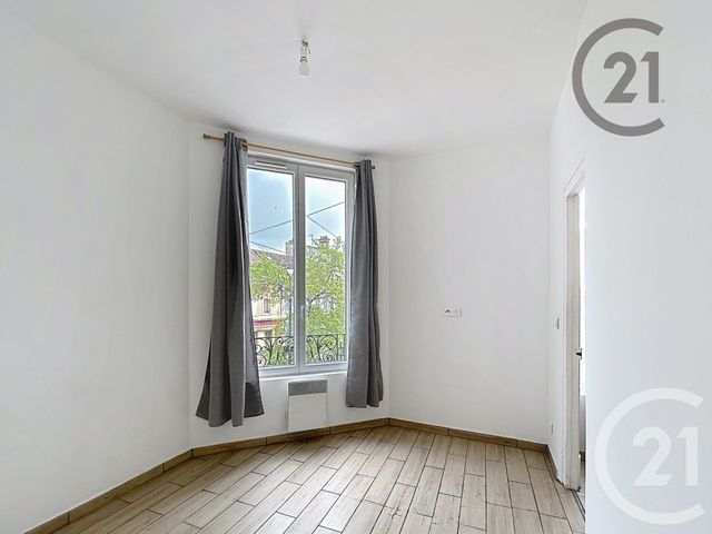Appartement à louer - 2 pièces - 21.58 m2 - MONTEREAU FAULT YONNE - 77 - ILE-DE-FRANCE - Century 21 Martinot Immobilier