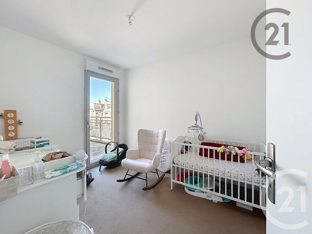 Appartement F3 à louer - 3 pièces - 57.21 m2 - MONTEREAU FAULT YONNE - 77 - ILE-DE-FRANCE - Century 21 Martinot Immobilier