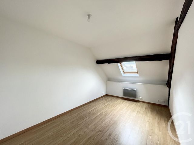 Appartement F2 à louer - 2 pièces - 42.0 m2 - MONTEREAU FAULT YONNE - 77 - ILE-DE-FRANCE - Century 21 Martinot Immobilier