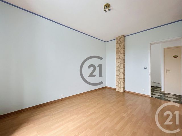 Appartement F2 bis à vendre - 3 pièces - 48.78 m2 - MONTEREAU FAULT YONNE - 77 - ILE-DE-FRANCE - Century 21 Martinot Immobilier