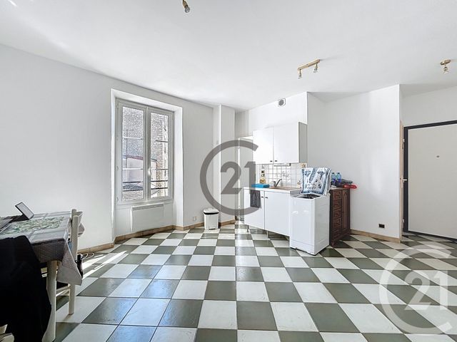 Appartement F2 Bis à vendre MONTEREAU FAULT YONNE