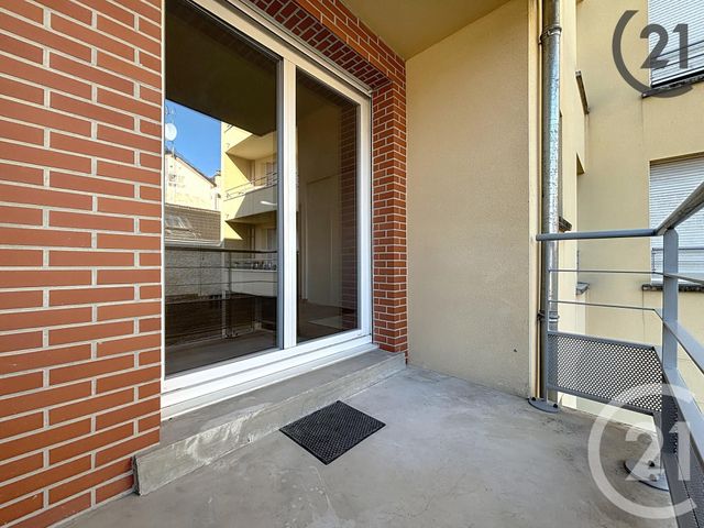 Appartement F2 à louer - 2 pièces - 43.0 m2 - MONTEREAU FAULT YONNE - 77 - ILE-DE-FRANCE - Century 21 Martinot Immobilier