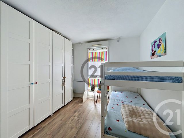 Appartement F3 à vendre - 3 pièces - 64.0 m2 - MONTEREAU FAULT YONNE - 77 - ILE-DE-FRANCE - Century 21 Martinot Immobilier