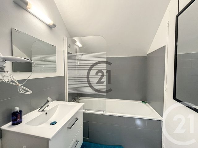Appartement F1 à vendre - 1 pièce - 12.29 m2 - MONTEREAU FAULT YONNE - 77 - ILE-DE-FRANCE - Century 21 Martinot Immobilier