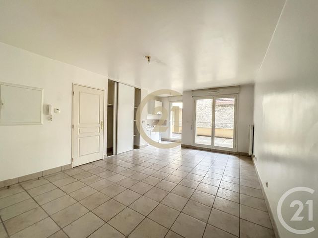 Appartement F2 à louer MONTEREAU FAULT YONNE