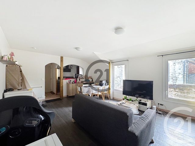 Appartement F2 à vendre - 2 pièces - 44.0 m2 - MONTEREAU FAULT YONNE - 77 - ILE-DE-FRANCE - Century 21 Martinot Immobilier