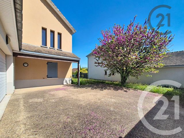 maison à louer - 4 pièces - 114.96 m2 - MONTEREAU FAULT YONNE - 77 - ILE-DE-FRANCE - Century 21 Martinot Immobilier