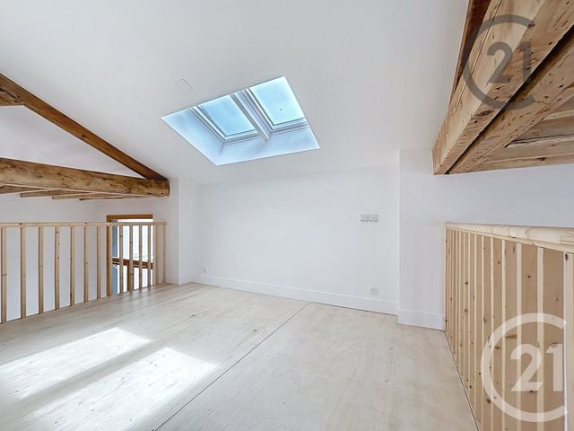 Appartement Duplex à louer - 2 pièces - 76.68 m2 - MONTEREAU FAULT YONNE - 77 - ILE-DE-FRANCE - Century 21 Martinot Immobilier