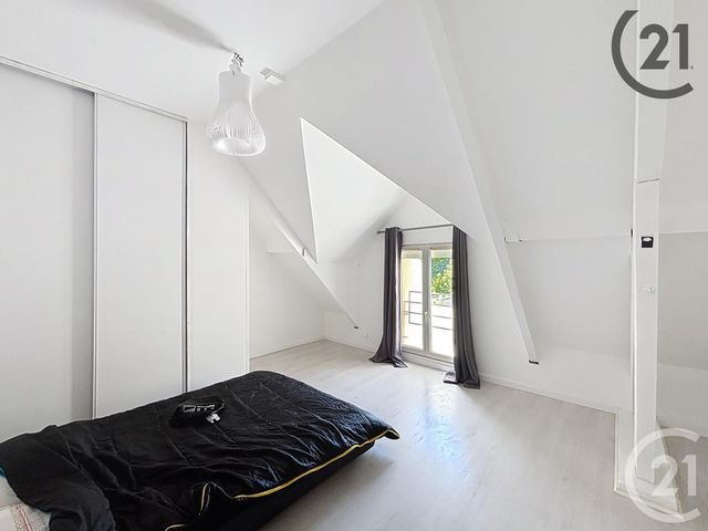 maison à louer - 4 pièces - 91.78 m2 - MONTEREAU FAULT YONNE - 77 - ILE-DE-FRANCE - Century 21 Martinot Immobilier