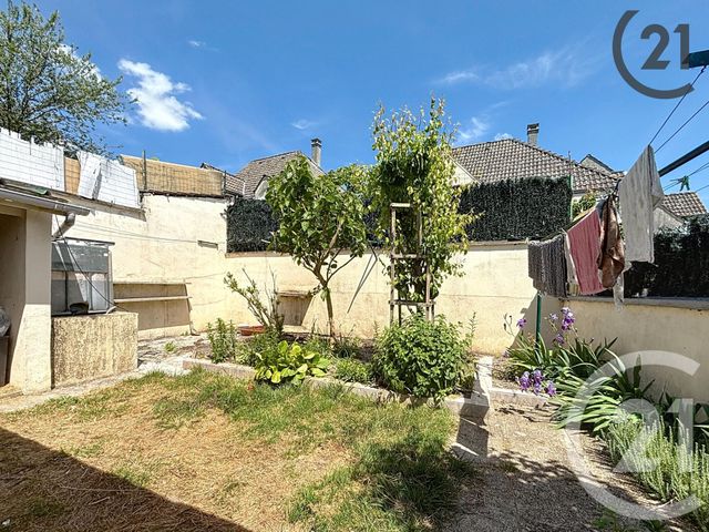 maison à louer - 4 pièces - 91.78 m2 - MONTEREAU FAULT YONNE - 77 - ILE-DE-FRANCE - Century 21 Martinot Immobilier