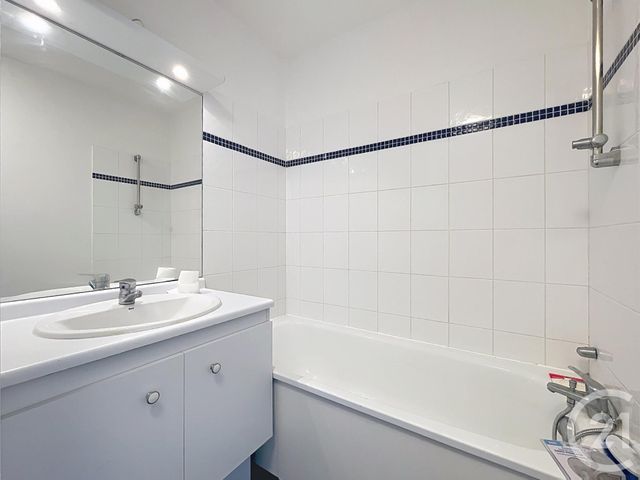Appartement F2 à vendre - 2 pièces - 41.82 m2 - MONTEREAU FAULT YONNE - 77 - ILE-DE-FRANCE - Century 21 Martinot Immobilier