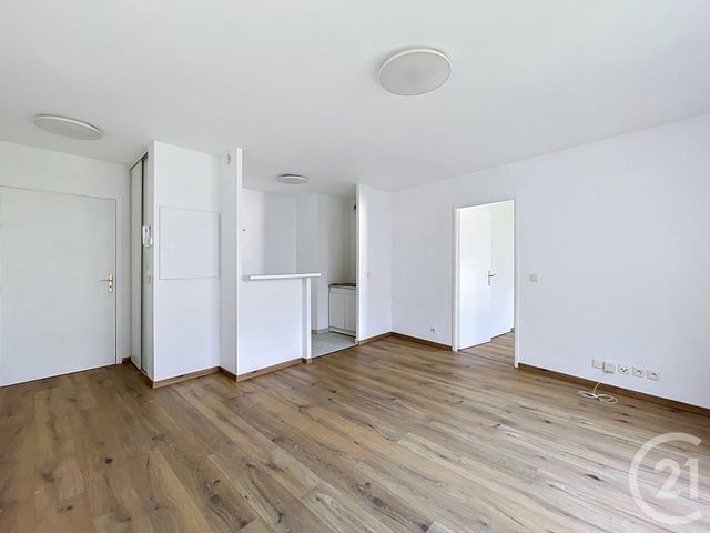 Appartement F2 à vendre - 2 pièces - 41.82 m2 - MONTEREAU FAULT YONNE - 77 - ILE-DE-FRANCE - Century 21 Martinot Immobilier