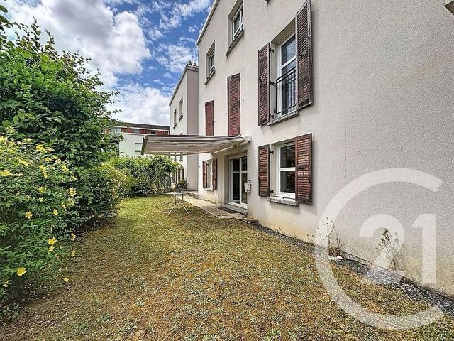 Appartement F2 à vendre - 2 pièces - 45.68 m2 - MONTEREAU FAULT YONNE - 77 - ILE-DE-FRANCE - Century 21 Martinot Immobilier