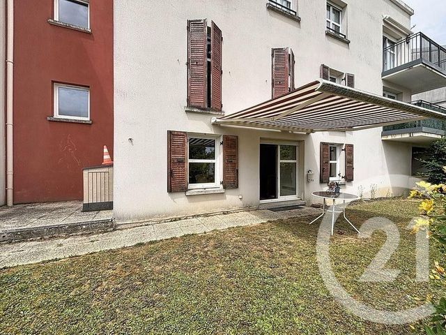 Appartement F2 à vendre - 2 pièces - 45.68 m2 - MONTEREAU FAULT YONNE - 77 - ILE-DE-FRANCE - Century 21 Martinot Immobilier