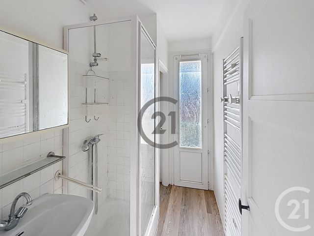Appartement F2 à louer - 2 pièces - 48.63 m2 - VARENNES SUR SEINE - 77 - ILE-DE-FRANCE - Century 21 Martinot Immobilier