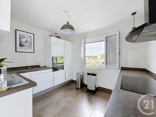 maison à vendre - 5 pièces - 119.29 m2 - CANNES ECLUSE - 77 - ILE-DE-FRANCE - Century 21 Martinot Immobilier