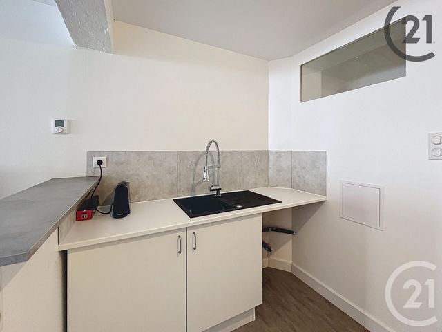 Appartement F1 bis à louer - 2 pièces - 38.4 m2 - BRAY SUR SEINE - 77 - ILE-DE-FRANCE - Century 21 Martinot Immobilier