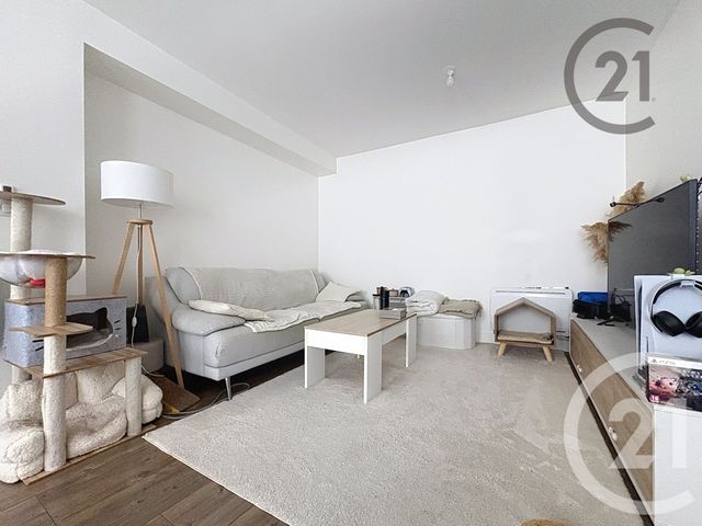 Appartement F4 à vendre - 4 pièces - 84.86 m2 - MONTEREAU FAULT YONNE - 77 - ILE-DE-FRANCE - Century 21 Martinot Immobilier
