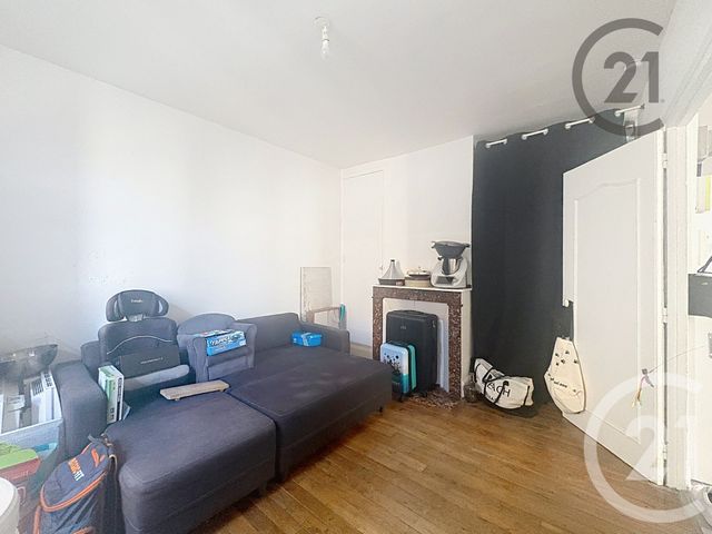 Appartement F4 à vendre - 4 pièces - 84.86 m2 - MONTEREAU FAULT YONNE - 77 - ILE-DE-FRANCE - Century 21 Martinot Immobilier
