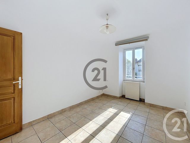Appartement F3 à vendre - 3 pièces - 57.1 m2 - MONTEREAU FAULT YONNE - 77 - ILE-DE-FRANCE - Century 21 Martinot Immobilier