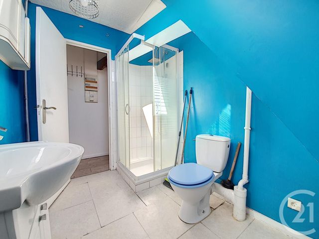 Appartement F2 à louer - 2 pièces - 32.0 m2 - MONTEREAU FAULT YONNE - 77 - ILE-DE-FRANCE - Century 21 Martinot Immobilier