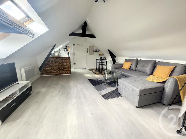 Appartement Studio à louer - 1 pièce - 12.4 m2 - MONTEREAU FAULT YONNE - 77 - ILE-DE-FRANCE - Century 21 Martinot Immobilier
