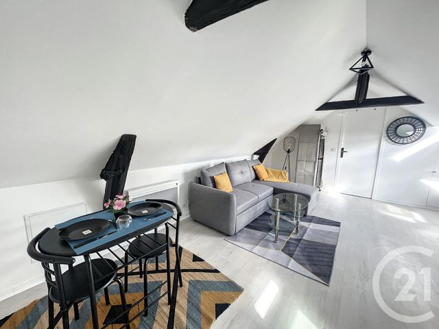 Appartement Studio à louer - 1 pièce - 12.4 m2 - MONTEREAU FAULT YONNE - 77 - ILE-DE-FRANCE - Century 21 Martinot Immobilier