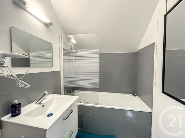 Appartement Studio à louer - 1 pièce - 12.4 m2 - MONTEREAU FAULT YONNE - 77 - ILE-DE-FRANCE - Century 21 Martinot Immobilier