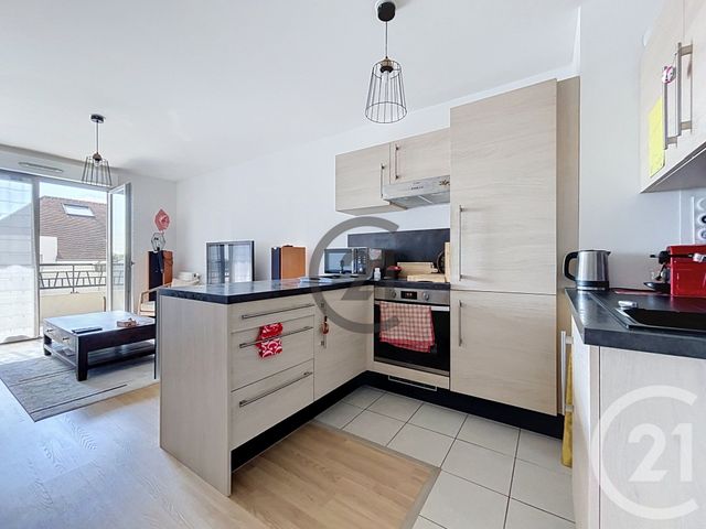 Appartement F2 à vendre - 2 pièces - 42.22 m2 - MONTEREAU FAULT YONNE - 77 - ILE-DE-FRANCE - Century 21 Martinot Immobilier