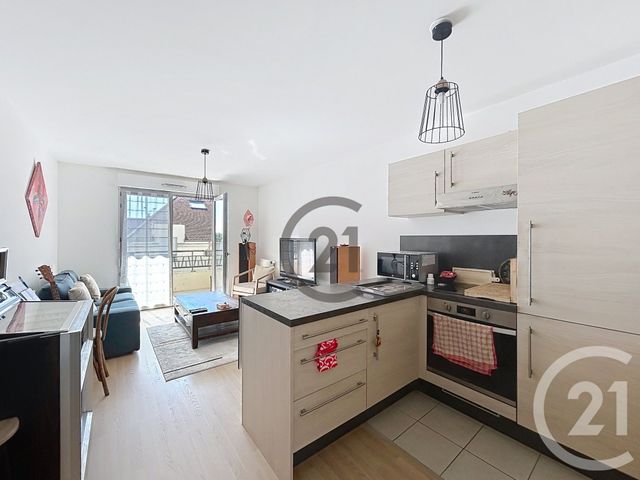 Appartement F2 à vendre - 2 pièces - 42.22 m2 - MONTEREAU FAULT YONNE - 77 - ILE-DE-FRANCE - Century 21 Martinot Immobilier