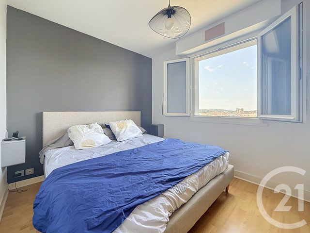 Appartement F2 à vendre - 2 pièces - 46.83 m2 - MONTEREAU FAULT YONNE - 77 - ILE-DE-FRANCE - Century 21 Martinot Immobilier