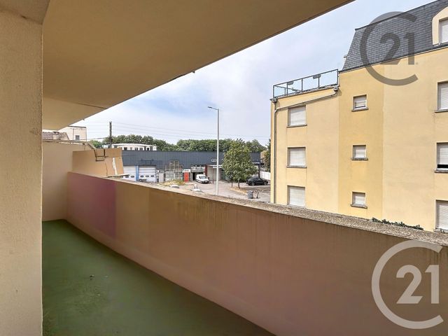 Appartement F2 à louer - 2 pièces - 46.5 m2 - MONTEREAU FAULT YONNE - 77 - ILE-DE-FRANCE - Century 21 Martinot Immobilier