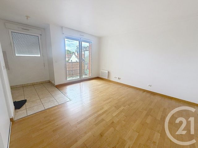 Appartement à louer - 2 pièces - 43.0 m2 - MONTEREAU FAULT YONNE - 77 - ILE-DE-FRANCE - Century 21 Martinot Immobilier