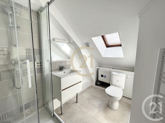 Appartement F1 à louer - 1 pièce - 18.0 m2 - MONTEREAU FAULT YONNE - 77 - ILE-DE-FRANCE - Century 21 Martinot Immobilier
