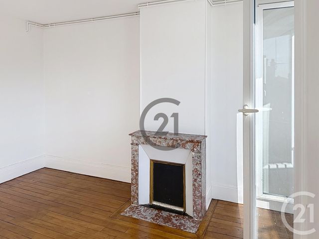 Appartement F3 à louer - 3 pièces - 68.54 m2 - MONTEREAU FAULT YONNE - 77 - ILE-DE-FRANCE - Century 21 Martinot Immobilier