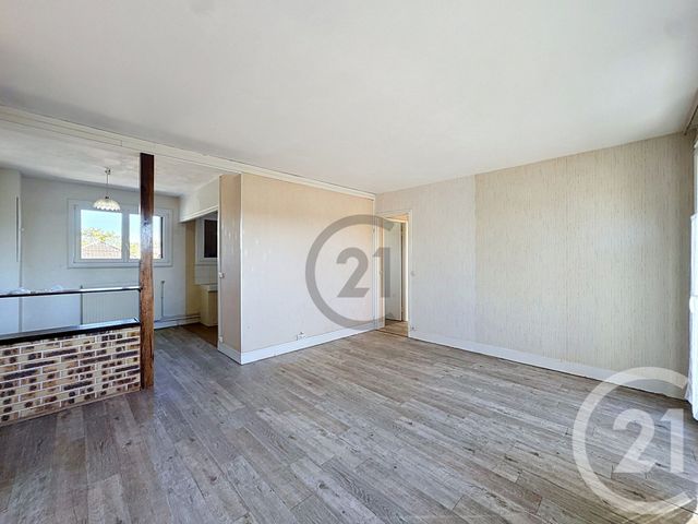 Appartement F3 à vendre - 3 pièces - 61.75 m2 - MONTEREAU FAULT YONNE - 77 - ILE-DE-FRANCE - Century 21 Martinot Immobilier