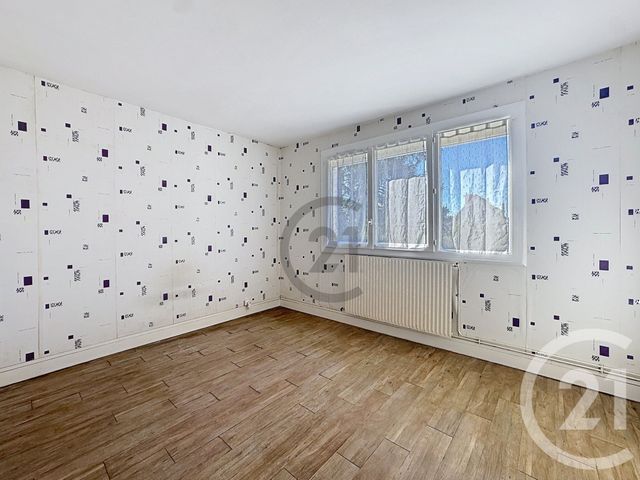 Appartement F3 à vendre - 3 pièces - 61.75 m2 - MONTEREAU FAULT YONNE - 77 - ILE-DE-FRANCE - Century 21 Martinot Immobilier