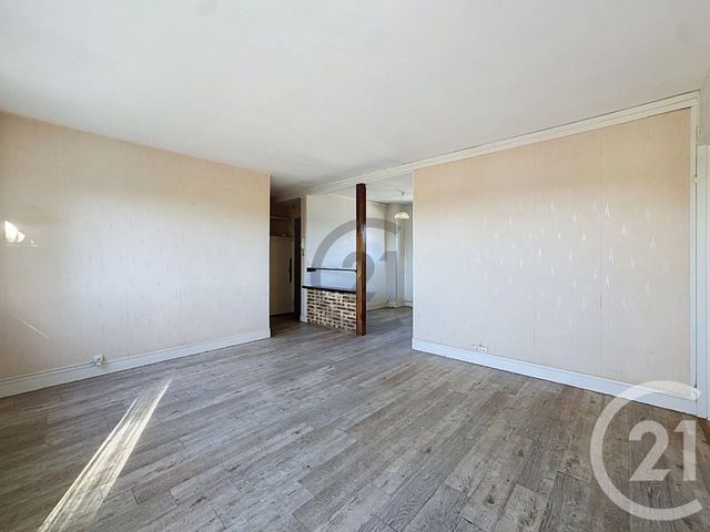 Appartement F3 à vendre - 3 pièces - 61.75 m2 - MONTEREAU FAULT YONNE - 77 - ILE-DE-FRANCE - Century 21 Martinot Immobilier