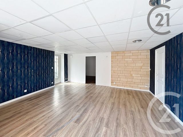 commerce à louer - 50.0 m2 - MONTEREAU FAULT YONNE - 77 - ILE-DE-FRANCE - Century 21 Martinot Immobilier