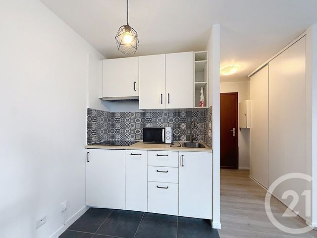 Appartement F1 à louer - 1 pièce - 26.98 m2 - MONTEREAU FAULT YONNE - 77 - ILE-DE-FRANCE - Century 21 Martinot Immobilier