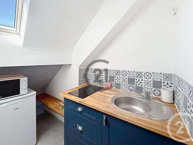 Appartement F1 à louer - 1 pièce - 22.0 m2 - MONTEREAU FAULT YONNE - 77 - ILE-DE-FRANCE - Century 21 Martinot Immobilier