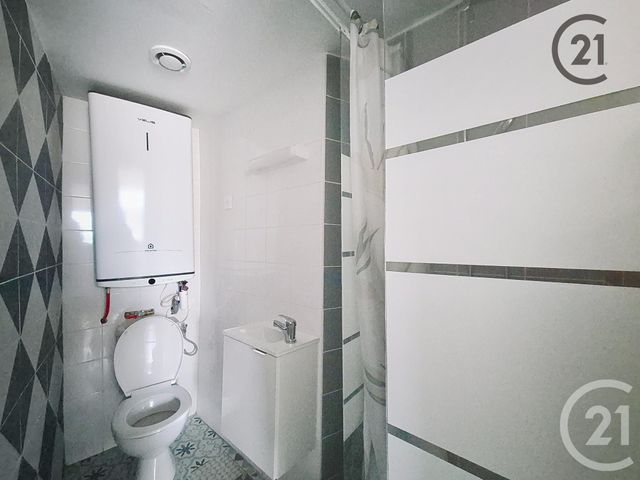 Appartement F1 à louer - 1 pièce - 22.22 m2 - MONTEREAU FAULT YONNE - 77 - ILE-DE-FRANCE - Century 21 Martinot Immobilier