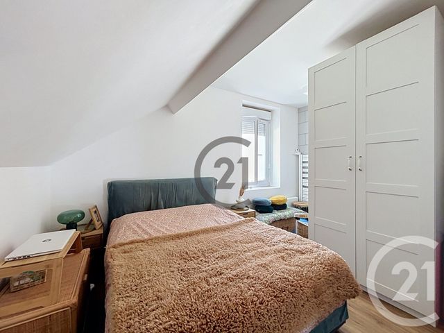 maison à vendre - 5 pièces - 96.67 m2 - MONTEREAU FAULT YONNE - 77 - ILE-DE-FRANCE - Century 21 Martinot Immobilier
