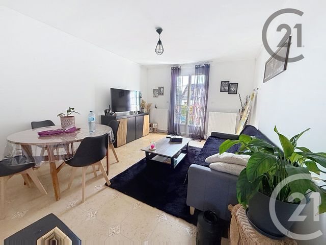 maison à louer - 3 pièces - 80.0 m2 - CANNES ECLUSE - 77 - ILE-DE-FRANCE - Century 21 Martinot Immobilier
