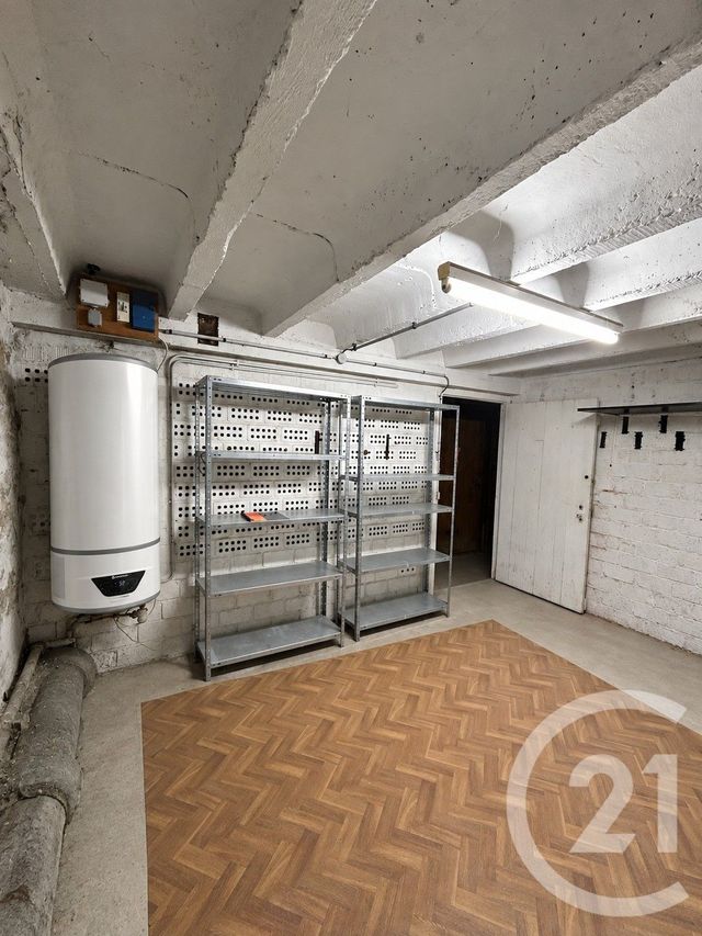 Appartement F3 à vendre - 3 pièces - 62.2 m2 - MONTEREAU FAULT YONNE - 77 - ILE-DE-FRANCE - Century 21 Martinot Immobilier