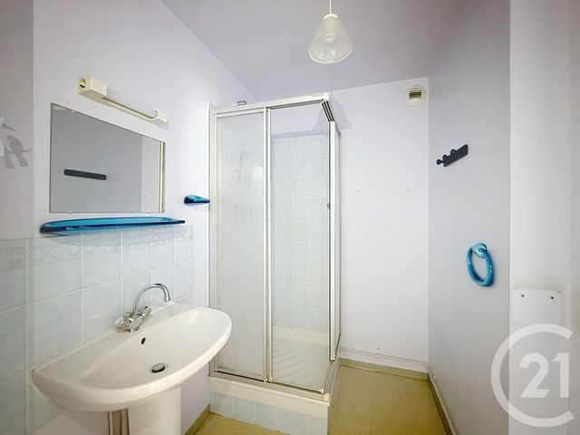 Appartement F2 à vendre - 2 pièces - 38.98 m2 - MONTEREAU FAULT YONNE - 77 - ILE-DE-FRANCE - Century 21 Martinot Immobilier