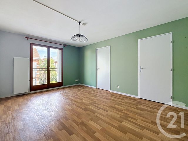 Appartement F2 à vendre - 2 pièces - 38.98 m2 - MONTEREAU FAULT YONNE - 77 - ILE-DE-FRANCE - Century 21 Martinot Immobilier