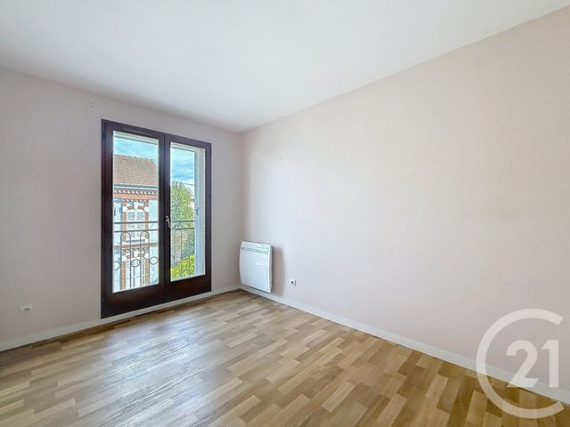 Appartement F2 à vendre - 2 pièces - 38.98 m2 - MONTEREAU FAULT YONNE - 77 - ILE-DE-FRANCE - Century 21 Martinot Immobilier